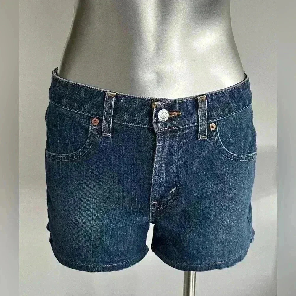 💎Woman’s Vintage Levi’s Denim  Shorts - Picture 4 of 15